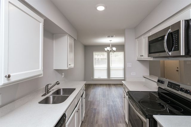 2501 Windy Pine Lane, Arlington, TX 76015