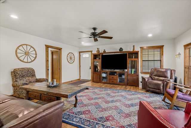 110 Vz County Road 2121, Canton, TX 75103