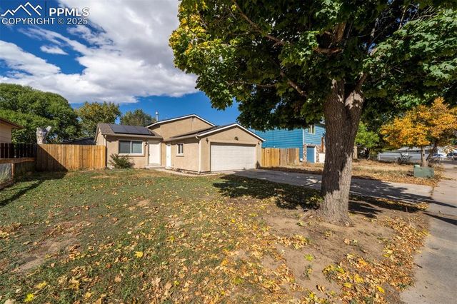 3378 Foxridge Drive, Colorado Springs, CO 80916