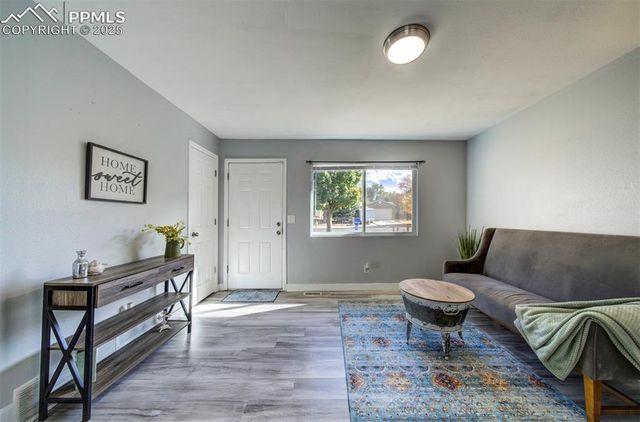 3378 Foxridge Drive, Colorado Springs, CO 80916