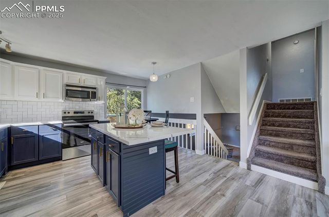 3378 Foxridge Drive, Colorado Springs, CO 80916