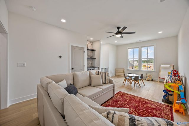 353 Saint Louis Street, Madison, AL 35758