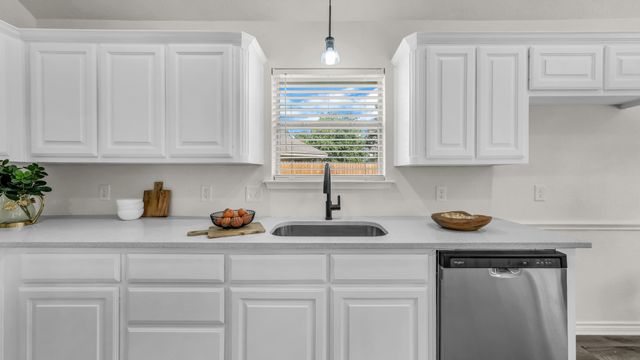 4567 Summerbrook Circle, Fort Worth, TX 76137