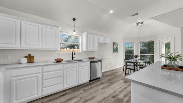 4567 Summerbrook Circle, Fort Worth, TX 76137