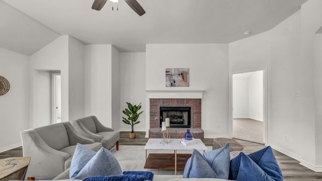 4567 Summerbrook Circle, Fort Worth, TX 76137