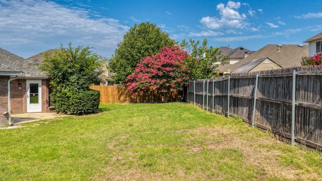 4567 Summerbrook Circle, Fort Worth, TX 76137