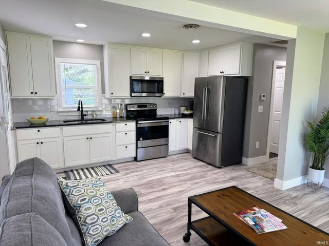 3413 pollack Avenue, Evansville, IN 47714