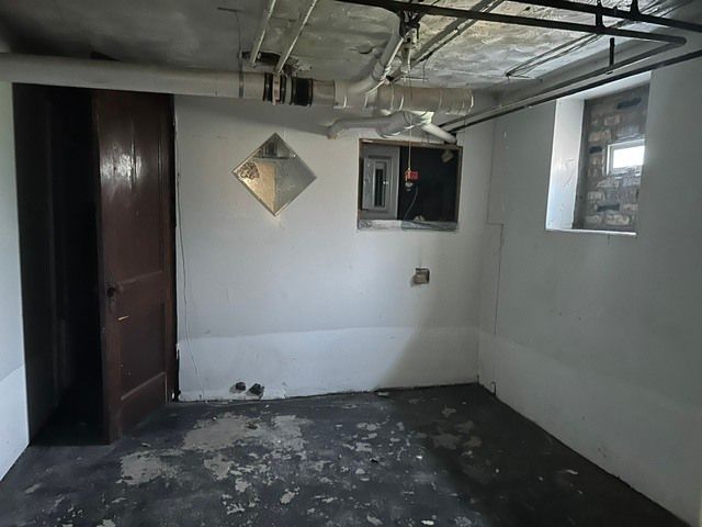 7018 S Calumet Avenue, Chicago, IL 60637