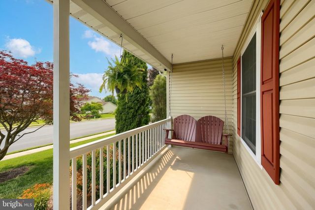 25 FIELDCREST DR, Littlestown, PA 17340