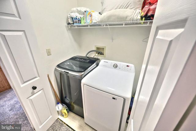 25 FIELDCREST DR, Littlestown, PA 17340
