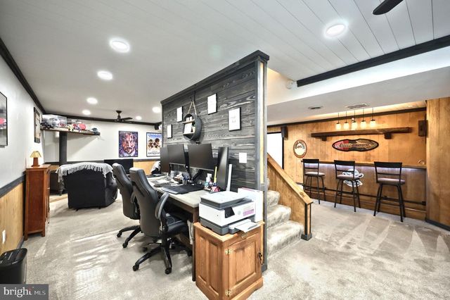 25 FIELDCREST DR, Littlestown, PA 17340