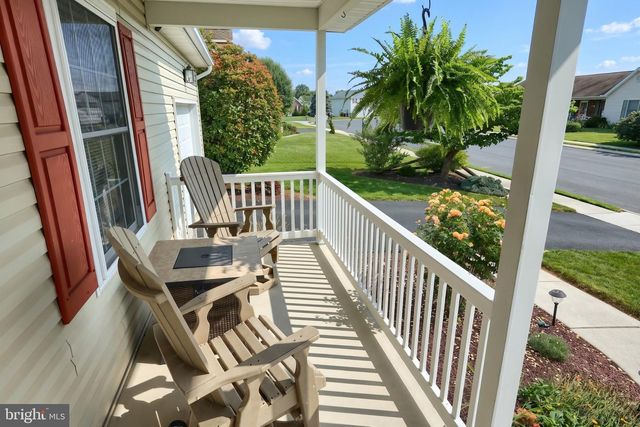 25 FIELDCREST DR, Littlestown, PA 17340