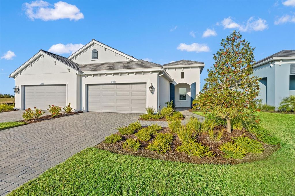 Image 30 of property listing at 2130 SYLVESTER PALM LANE, Bradenton, FL 34212