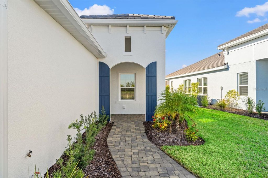 Image 32 of property listing at 2130 SYLVESTER PALM LANE, Bradenton, FL 34212