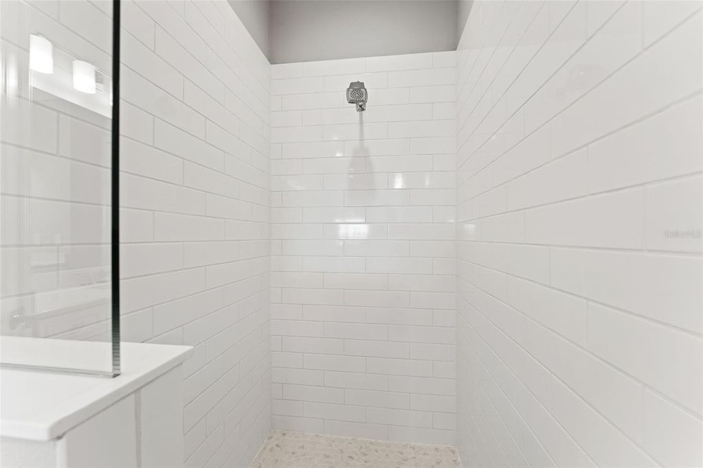 Image 39 of property listing at 2130 SYLVESTER PALM LANE, Bradenton, FL 34212