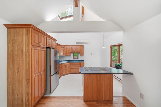 2114 Timber Lane, Norvell Twp, MI 49230