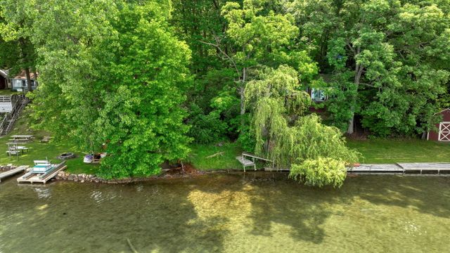 2114 Timber Lane, Norvell Twp, MI 49230