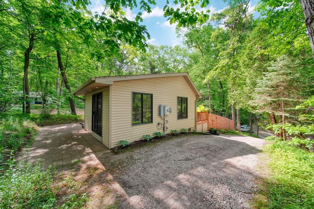 2114 Timber Lane, Norvell Twp, MI 49230