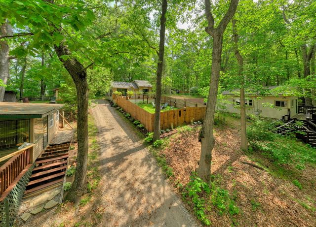 2114 Timber Lane, Norvell Twp, MI 49230