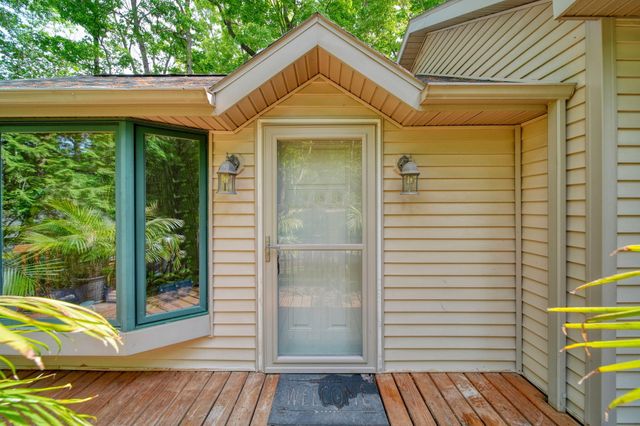 2114 Timber Lane, Norvell Twp, MI 49230