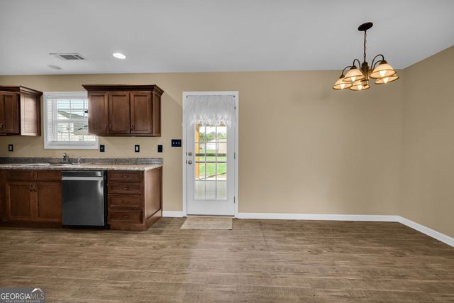 181 Charity Drive, Lavonia, GA 30553