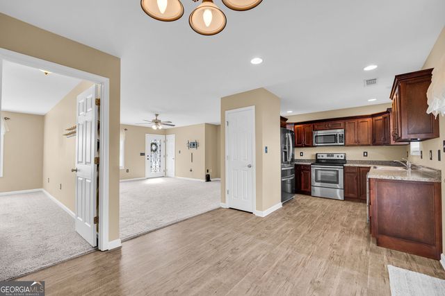 181 Charity Drive, Lavonia, GA 30553