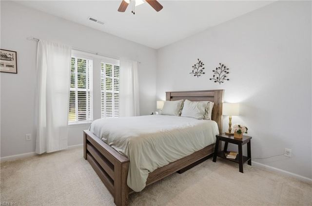 5449 Memorial DR, Virginia Beach, VA 23455