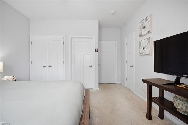 5449 Memorial DR, Virginia Beach, VA 23455