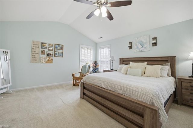 5449 Memorial DR, Virginia Beach, VA 23455