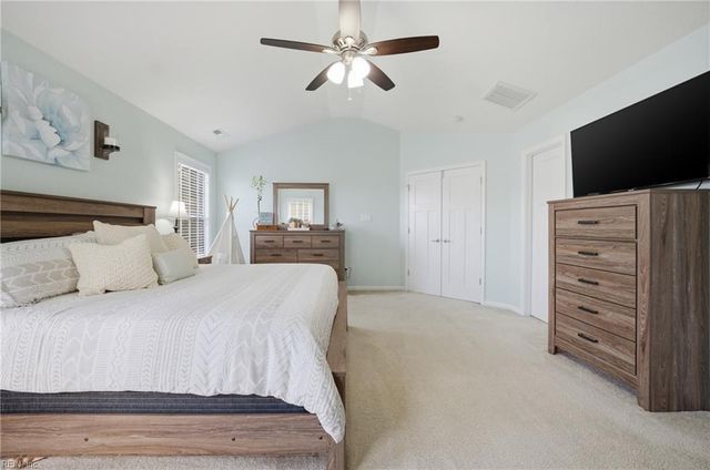 5449 Memorial DR, Virginia Beach, VA 23455