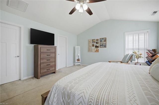 5449 Memorial DR, Virginia Beach, VA 23455