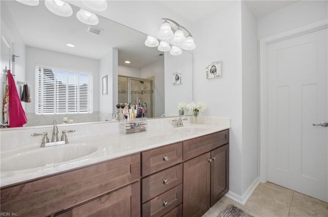 5449 Memorial DR, Virginia Beach, VA 23455