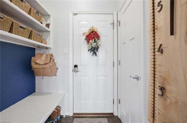 5449 Memorial DR, Virginia Beach, VA 23455