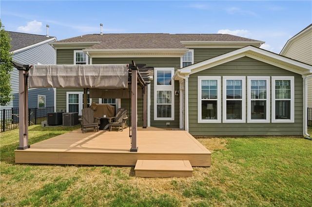 5449 Memorial DR, Virginia Beach, VA 23455