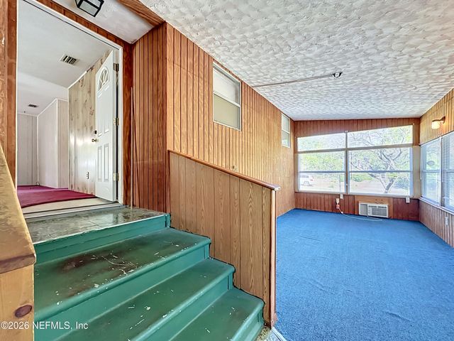 139 DUNN Avenue, San Mateo, FL 32187