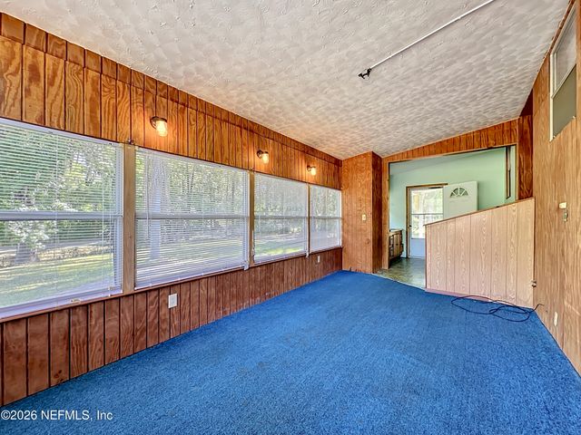 139 DUNN Avenue, San Mateo, FL 32187
