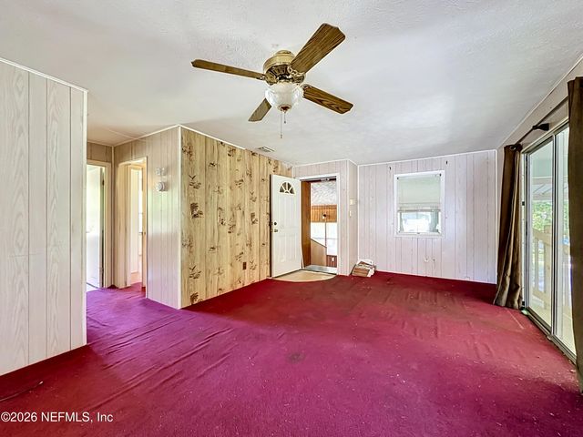 139 DUNN Avenue, San Mateo, FL 32187