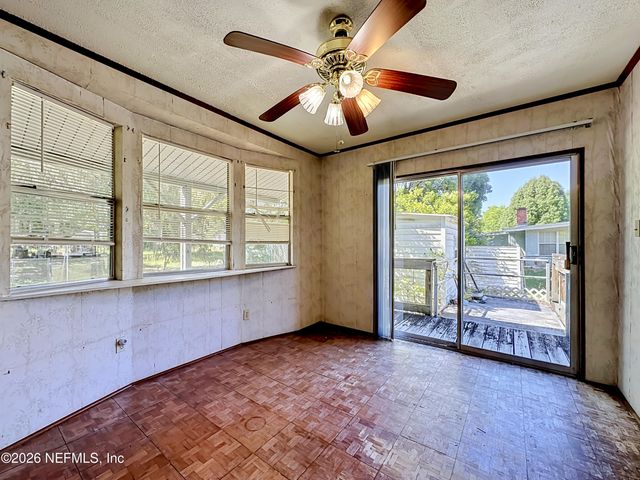 139 DUNN Avenue, San Mateo, FL 32187