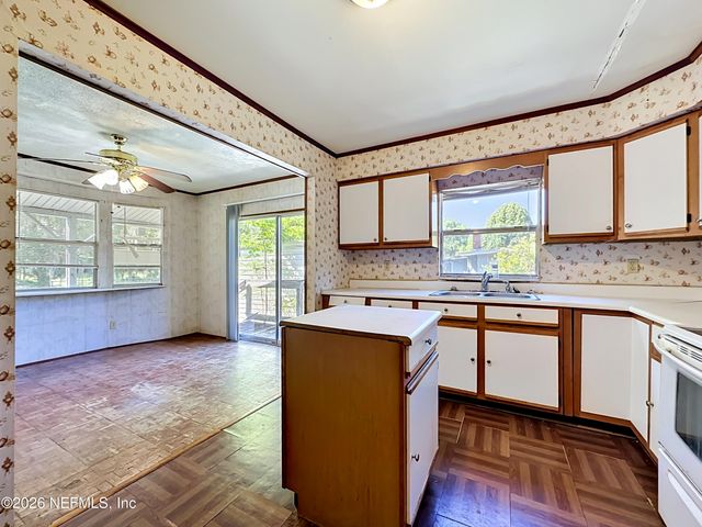 139 DUNN Avenue, San Mateo, FL 32187