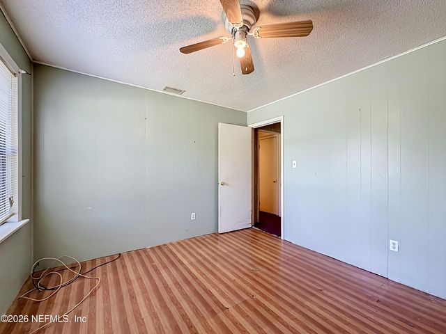 139 DUNN Avenue, San Mateo, FL 32187