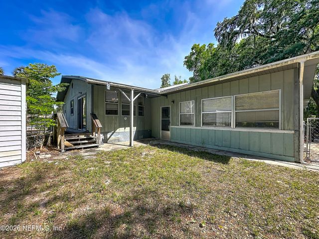 139 DUNN Avenue, San Mateo, FL 32187