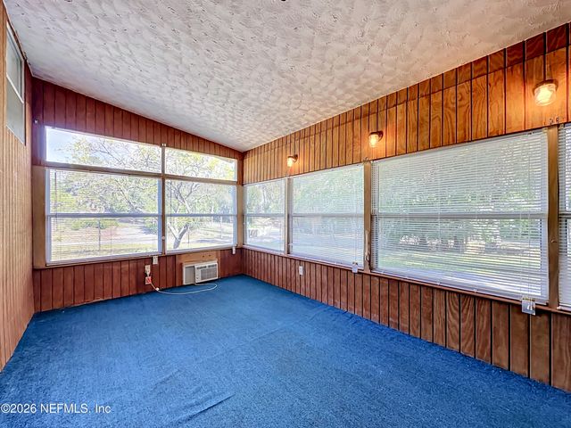 139 DUNN Avenue, San Mateo, FL 32187