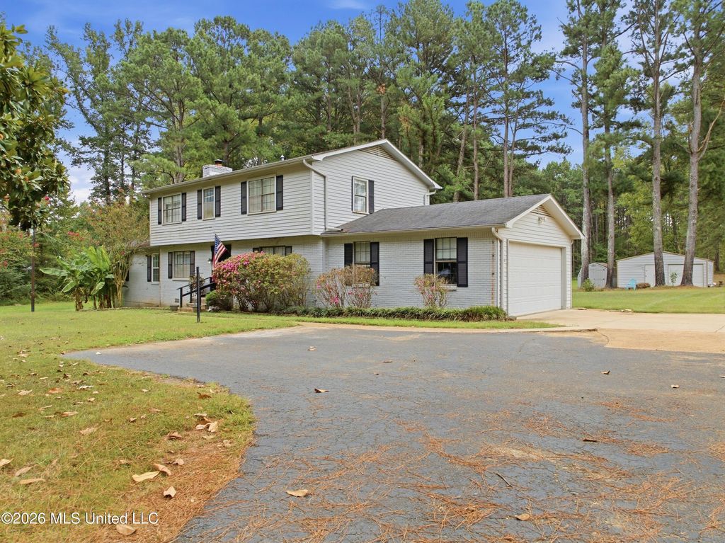 120 Oakwood Drive, Byhalia, MS 38611 — photo 2