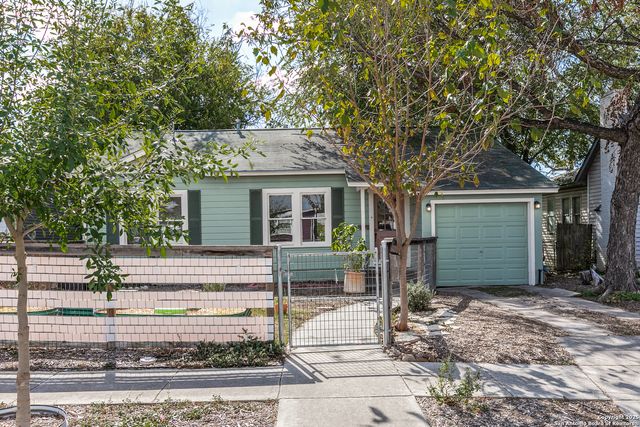 2022 W Craig, San Antonio, TX 78201