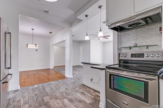 2022 W Craig, San Antonio, TX 78201