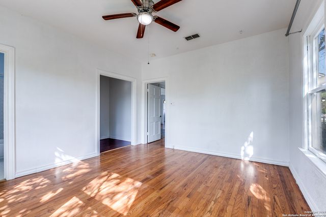 2022 W Craig, San Antonio, TX 78201