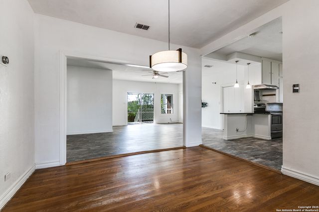 2022 W Craig, San Antonio, TX 78201