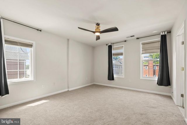 2012 S GLEBE RD, Arlington, VA 22204