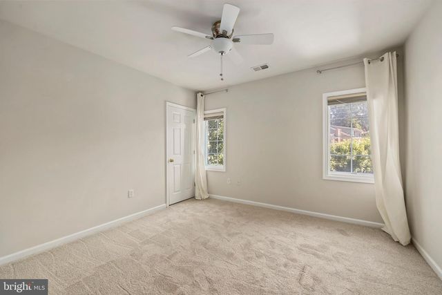 2012 S GLEBE RD, Arlington, VA 22204