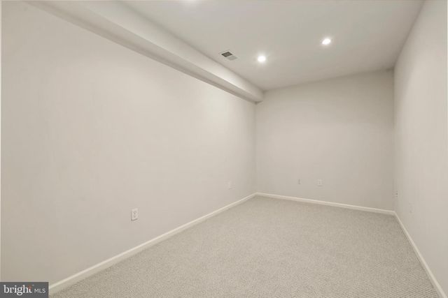 2012 S GLEBE RD, Arlington, VA 22204